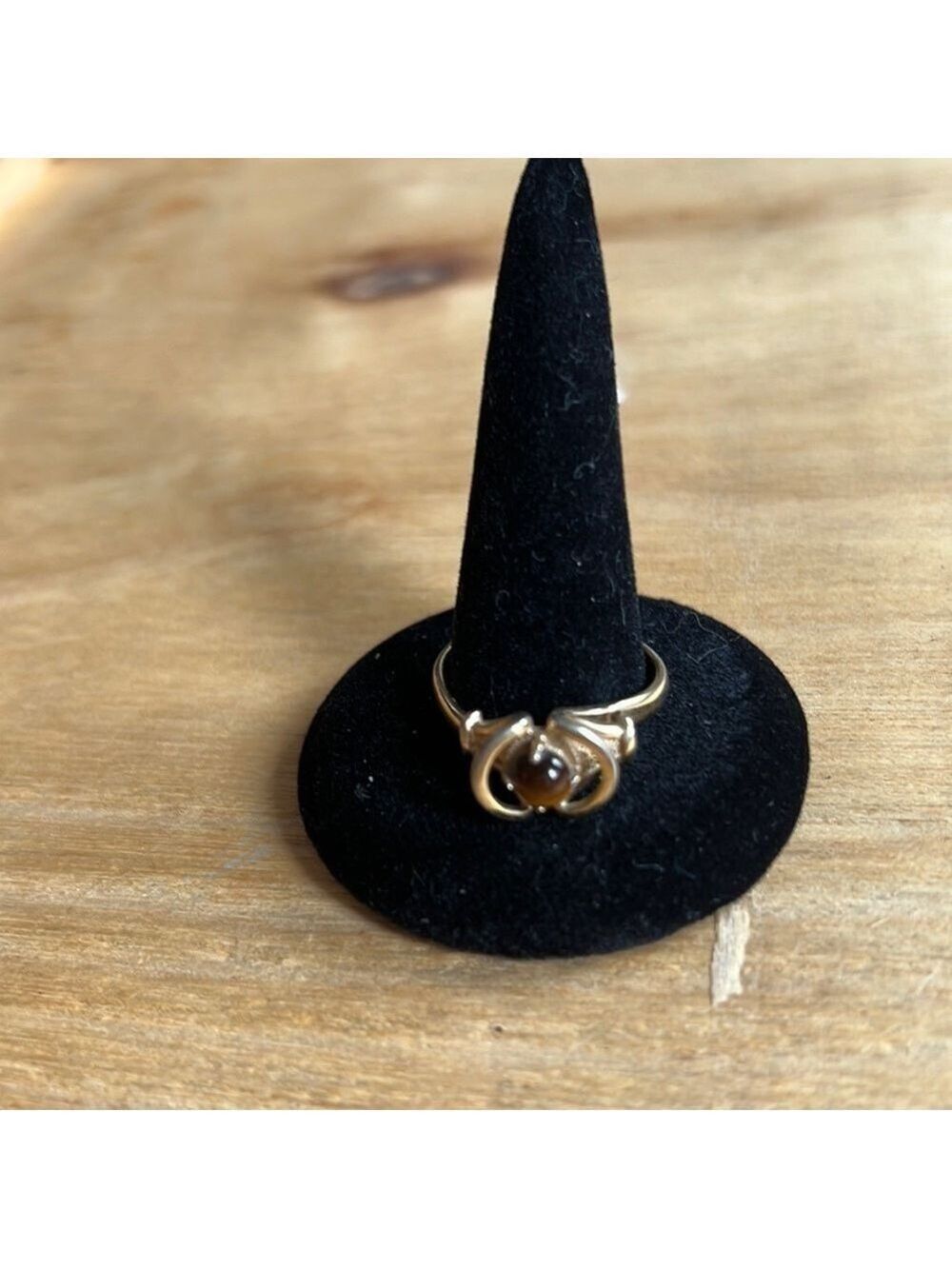 Vintage Sarah Coventry Tiger eye ring